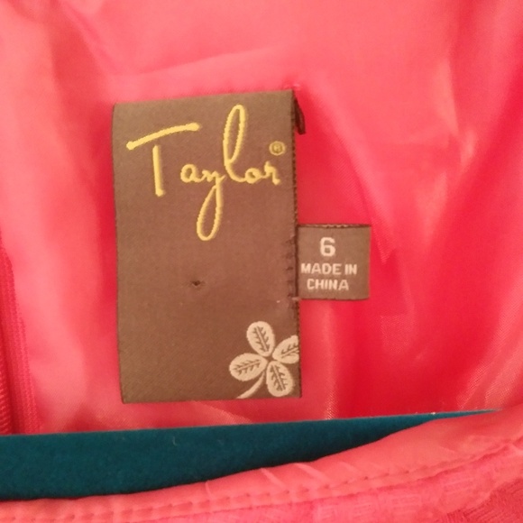 Coral Pleated Sleeveless Bodycon Midi Dress SIze S - Picture 2 of 4